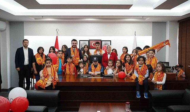 Başkan Okandan'dan miniklere Kayserispor sürprizi