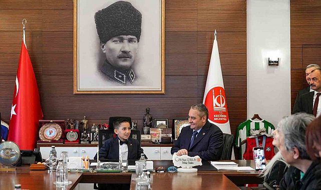 Başkan Özarslan, 23 Nisan'da makamını Ömer'e devretti