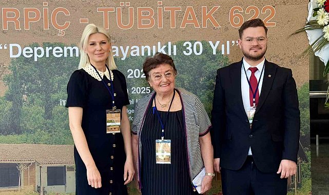 Başkan Subaşı düzenlenen konferansta kerpiç mimarisi hakkında konuştu