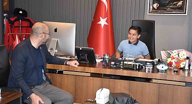 Başkan Zencirci koltuğu miniklere devretti