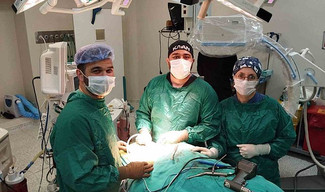 Bayburt Devlet Hastanesinde ilk kez C1-2 posterior stabilizasyon yapıldı