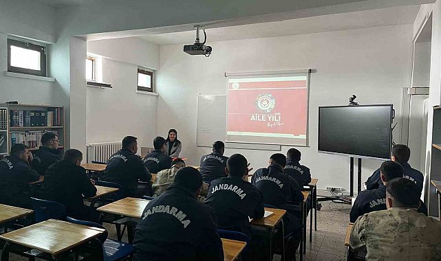 Bayburt'ta jandarma personeline 'Kadına Şiddetle Mücadele' eğitimi verildi