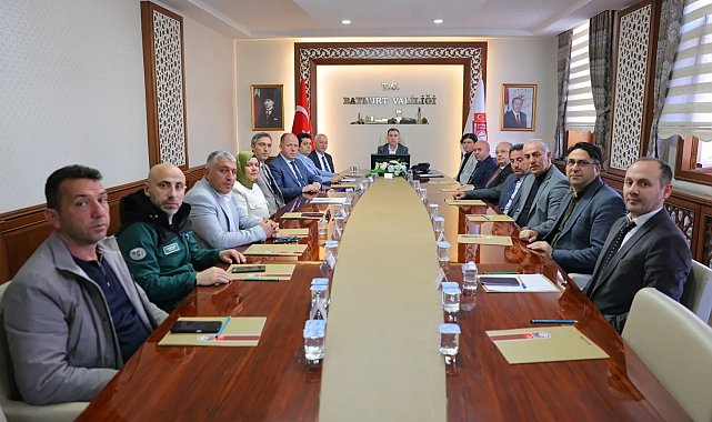 Bayburt'un istihdamına yönelik çalışmalar ve iş gücü potansiyeli toplantıda görüşüldü