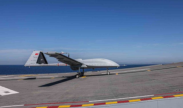 Bayraktar TB3'ten TCG Anadolu'ya başarılı 4 sorti