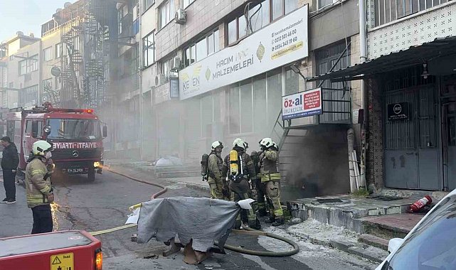 Bayrampaşa'da iplikçide korkutan yangın