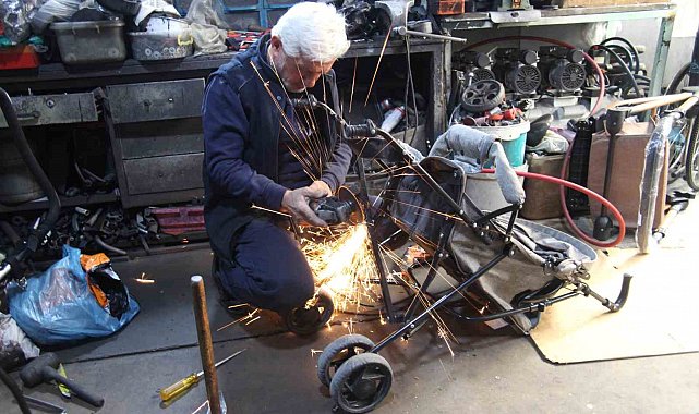 Bebek arabalarını atılmaktan kurtarıyor