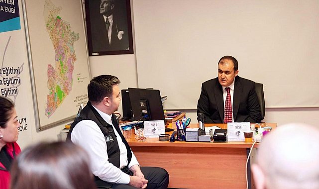 Beşiktaş Belediyesi deprem sonrası komşularının yanında