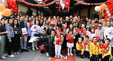 Beşiktaş JK Kadın Futbol Takımı, hastanede tedavi gören çocuklara sürpriz yaptı
