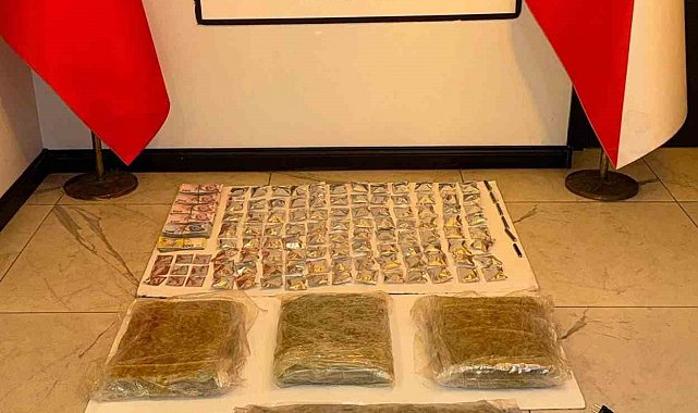 Beşiktaş'ta taksicinin üzerinden uyuşturucu çıktı, operasyonda 2 kişi daha yakalandı