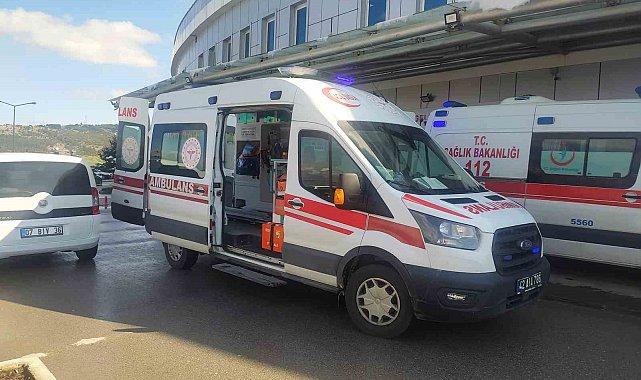 Beyşehir'de hayvan pazarında bıçaklı kavga