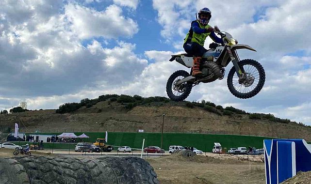 Bilecik Enduro Motosiklet Spor Klübü'nden anlamlı bağış