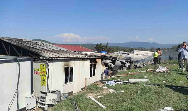 Bilecik'te işçilerin kaldığı konteynerde yangın