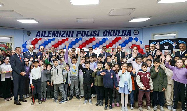 Bilecik'te "Ailemizin Polisi Okulda" projesi kapsamında anlamlı kütüphane açılışı
