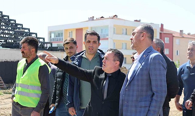 Bilecik'te yıllardır bitmeyen Edebali Stadı'nda inceleme yaptı