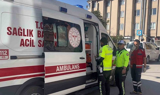 Bisiklet ile elektrikli skuter çarpıştı: 2 yaralı