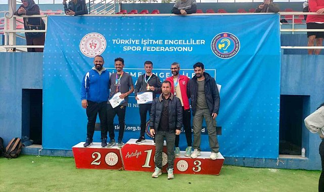 Bitlisli işitme engelli sporcu Türkiye birincisi oldu