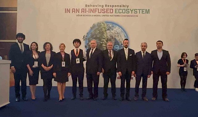 BM'nin programında öğrencilerden 'yapay zeka kullanımı' tartışması