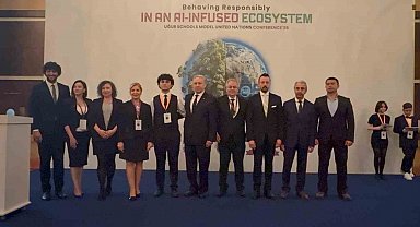 BM'nin programında öğrencilerden 'yapay zeka kullanımı' tartışması