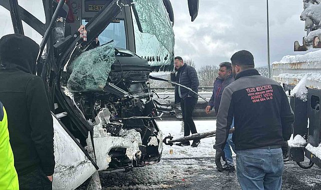 Bolu Dağı geçişinde zincirleme kaza: 10 yaralı