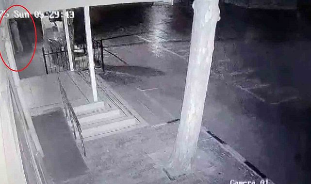 Böyle hırsızlık görülmedi: Atatürk büstünü çaldılar