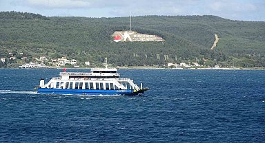 Bozcaada ve Gökçeada'ya poyraz fırtınası nedeniyle 2 gündür sefer yapılamıyor