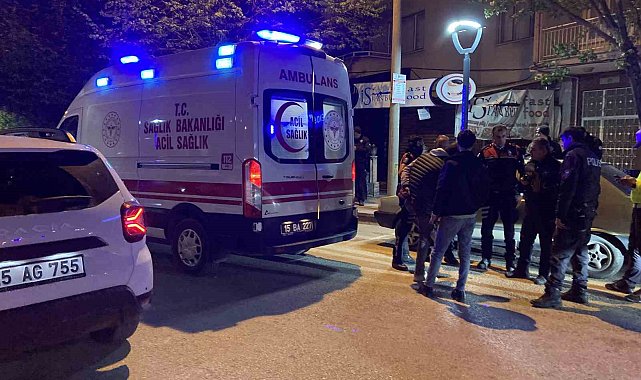 Burdur'da iki grup arasında çıkan kavgada 1 kişi bıçaklandı