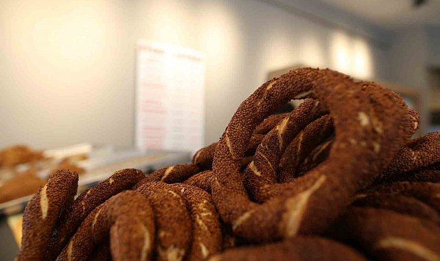 Bursa'da 100 gram simit 25 lira oldu