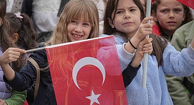 Bursa'da 23 Nisan coşkusu