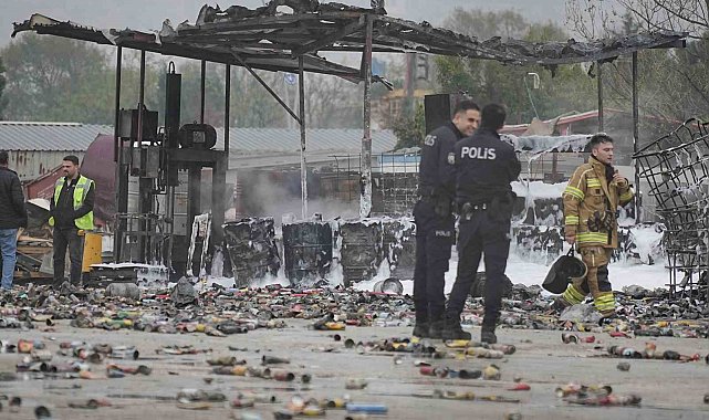 Bursa'da geri dönüşüm tesisinde patlama