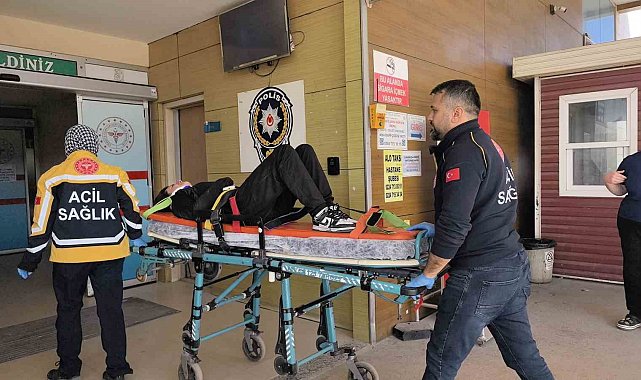 Bursa'da iki motosiklet çarpıştı: 1'i ağır 3 yaralı