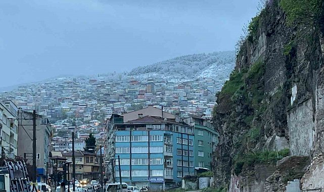 Bursa'da nisan ayında kar sürprizi