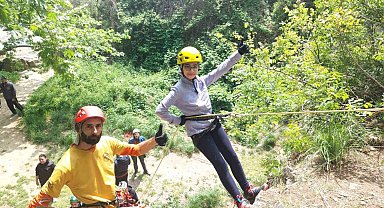 Bursalı küçük dağcılar, doğayla buluştu.