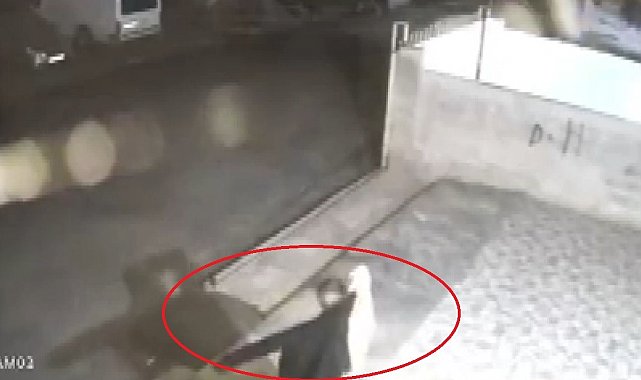 Çaldığı motosikletle turlayan hırsız, balkonda asılı ceketi giyerek kayıplara karıştı