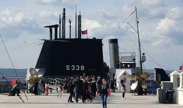 Çanakkale Deniz Müzesi ziyaretçilerini tarihi yolculuğa çıkarıyor