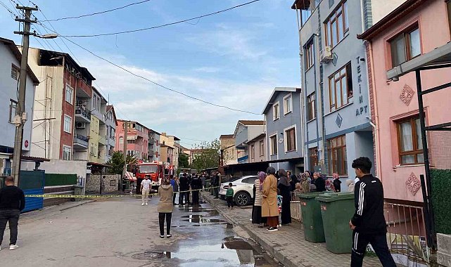 Çatı katında çıkan yangın yürekleri ağza getirdi