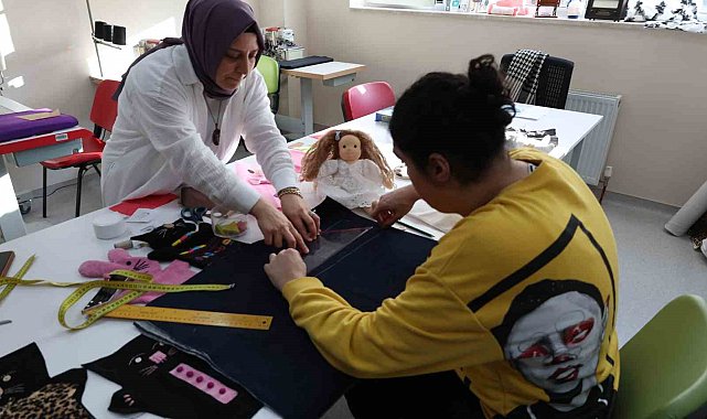 Çekmeköy'de 'Engelsiz Etkinlik Merkezi' ile ailelerin yükleri hafifliyor