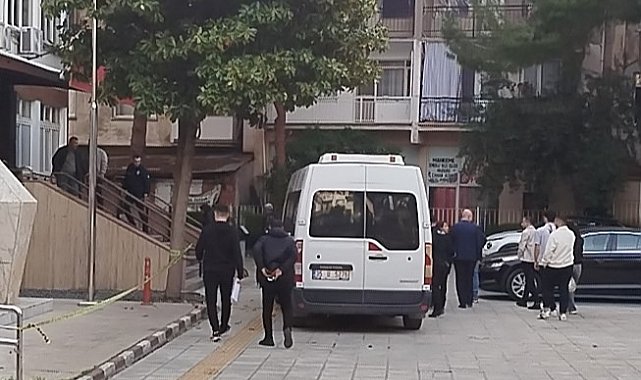 CHP'li Kemalpaşa Belediyesine yönelik "usulsüzlük operasyonu"... Şüpheliler adliyeye sevk edildi