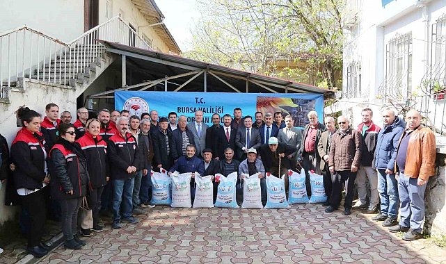 Çiftçilere hibe destekli tohum dağıtıldı