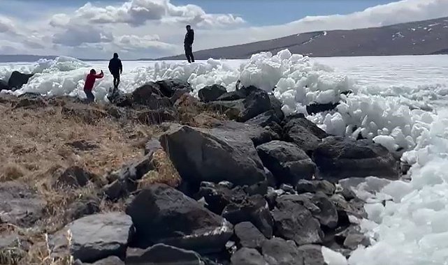 Çıldır Gölü, çözülmeye başladı