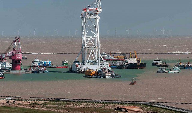 Çin ile BAE arasında 5 yıllık LNG anlaşması