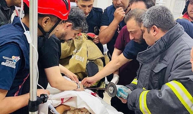 Çocuğun beline demir saplandı