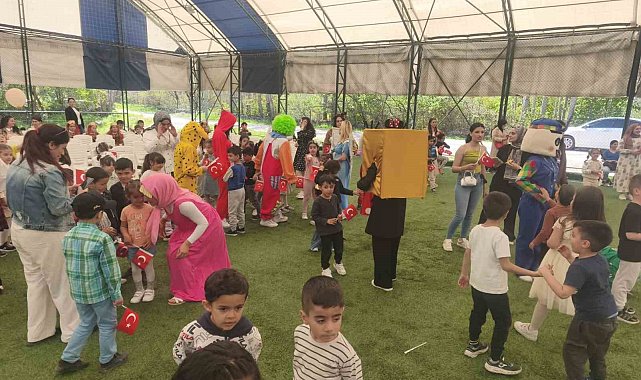 Çocuk şenliğinde 'büyük' mesajlar verildi