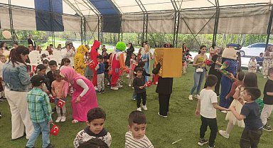 Çocuk şenliğinde 'büyük' mesajlar verildi