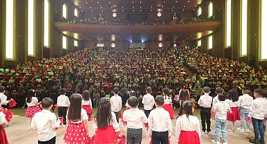 Çocuklar 23 Nisan'ı Şahinbey'de kutladı