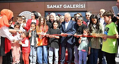 Çocukların sanatla buluştuğu sergi açıldı