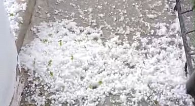 Çorum'da dolu yağışı etkili oldu: Tarlalar beyaza büründü