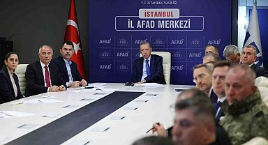 Cumhurbaşkanı Erdoğan, AFAD'daki kriz merkezinde depreme ilişkin bilgi aldı