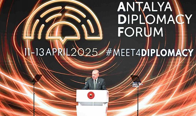 Cumhurbaşkanı Erdoğan; "İsrail bir terör devletidir. İsrail'in katliamlarına sessiz kalmak bu suça ortak olmaktır"