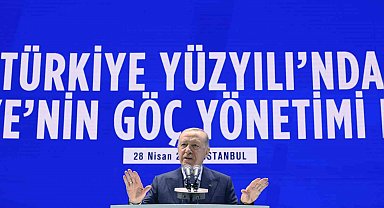 Cumhurbaşkanı Recep Tayyip Erdoğan: "Suriye'de istikrar sağlandıkça geri dönenlerin sayısı artıyor. Esad rejiminden sonra geri dönüşler 200 bini buldu. Suriye'ye dönen sayısı toplam 931 bin 450 kişi."