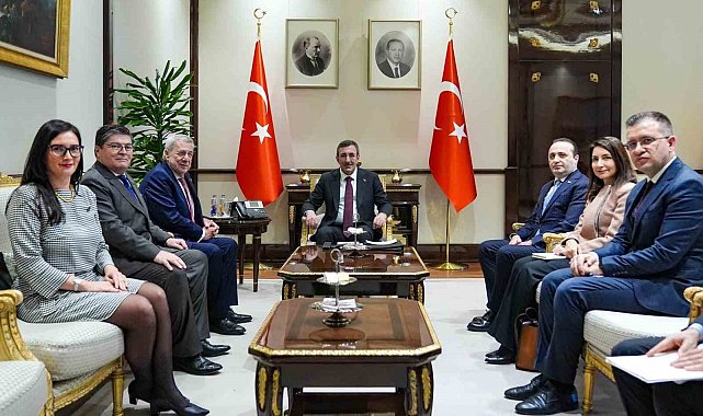 Cumhurbaşkanı Yardımcısı Yılmaz, Şili Dışişleri Bakanı Klaveren ile görüştü